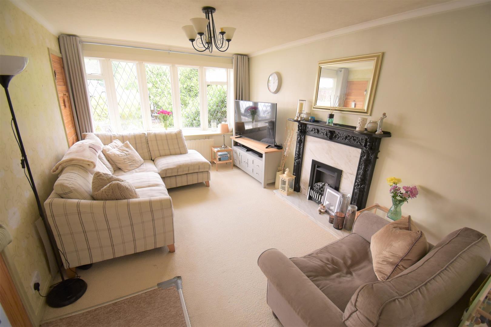 Bungalow Detached Long Ridge, Brighouse